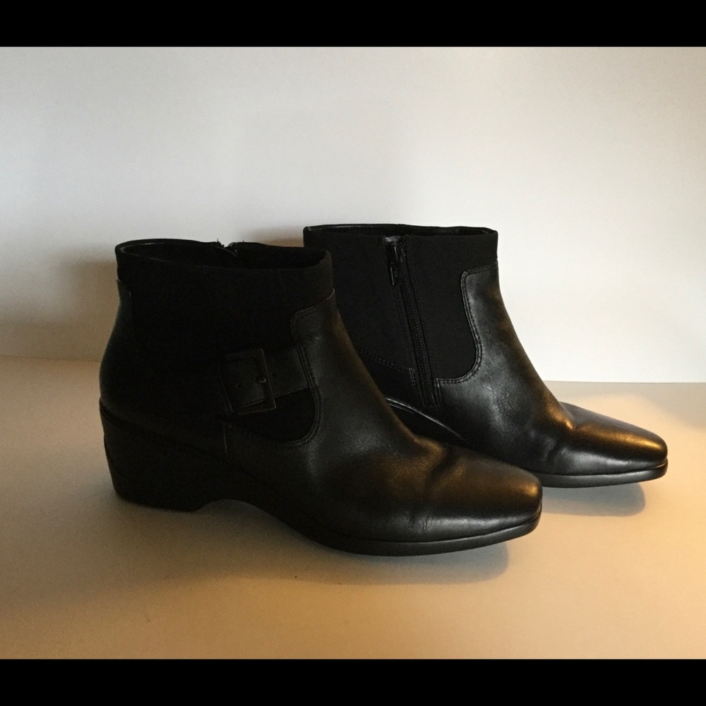 Easy Spirit Black Ankle Boots